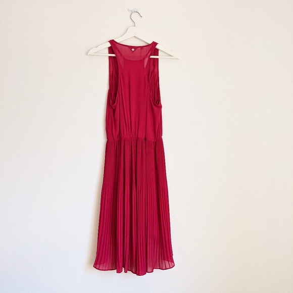 GUESS Kaleidos Sleeveless Pleated Dress M - Picture 5 of 7